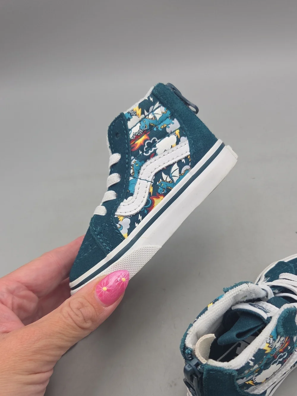 Vans questions leave